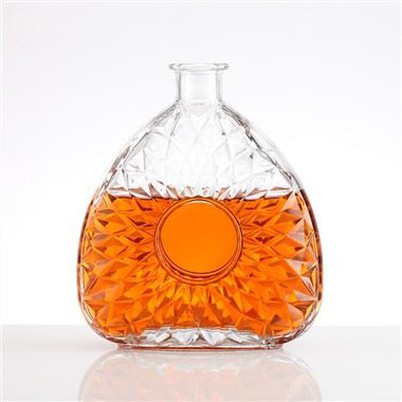 캡이 있는 750ml 유리병